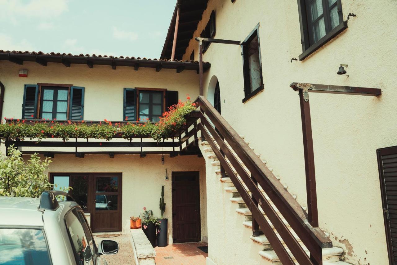 Az. Agr. Tenuta La Casetta Mama di Sopra Luaran gambar
